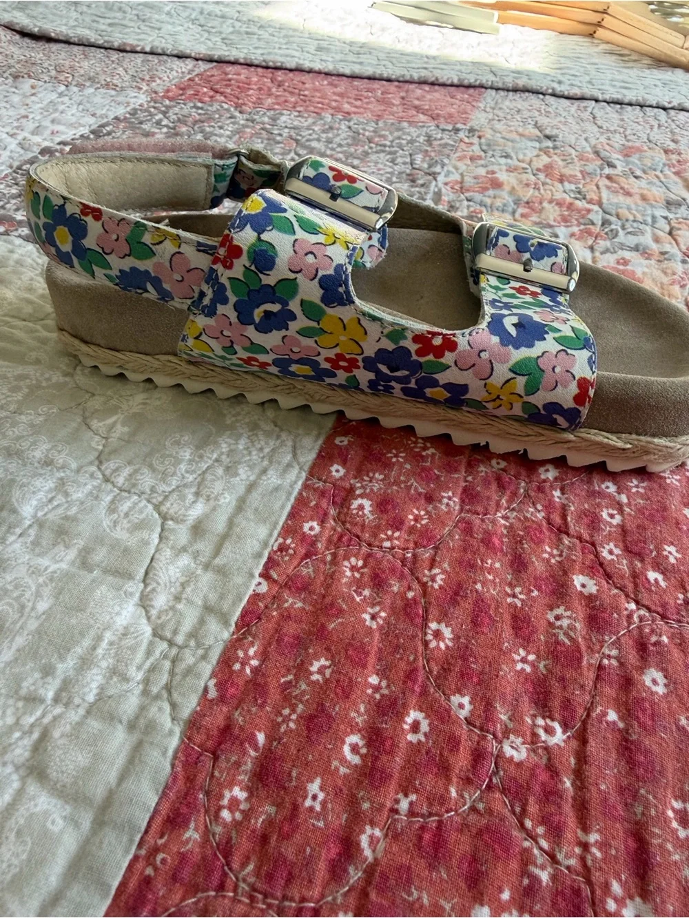 Mini Boden Kids Floral Double-Buckle Sandals